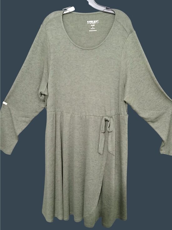 torrid Dresses & Skirts - Torrid Super Soft Plush Hacci Knit Faux Wrap Dress Size 3X 3 Green Knee Length